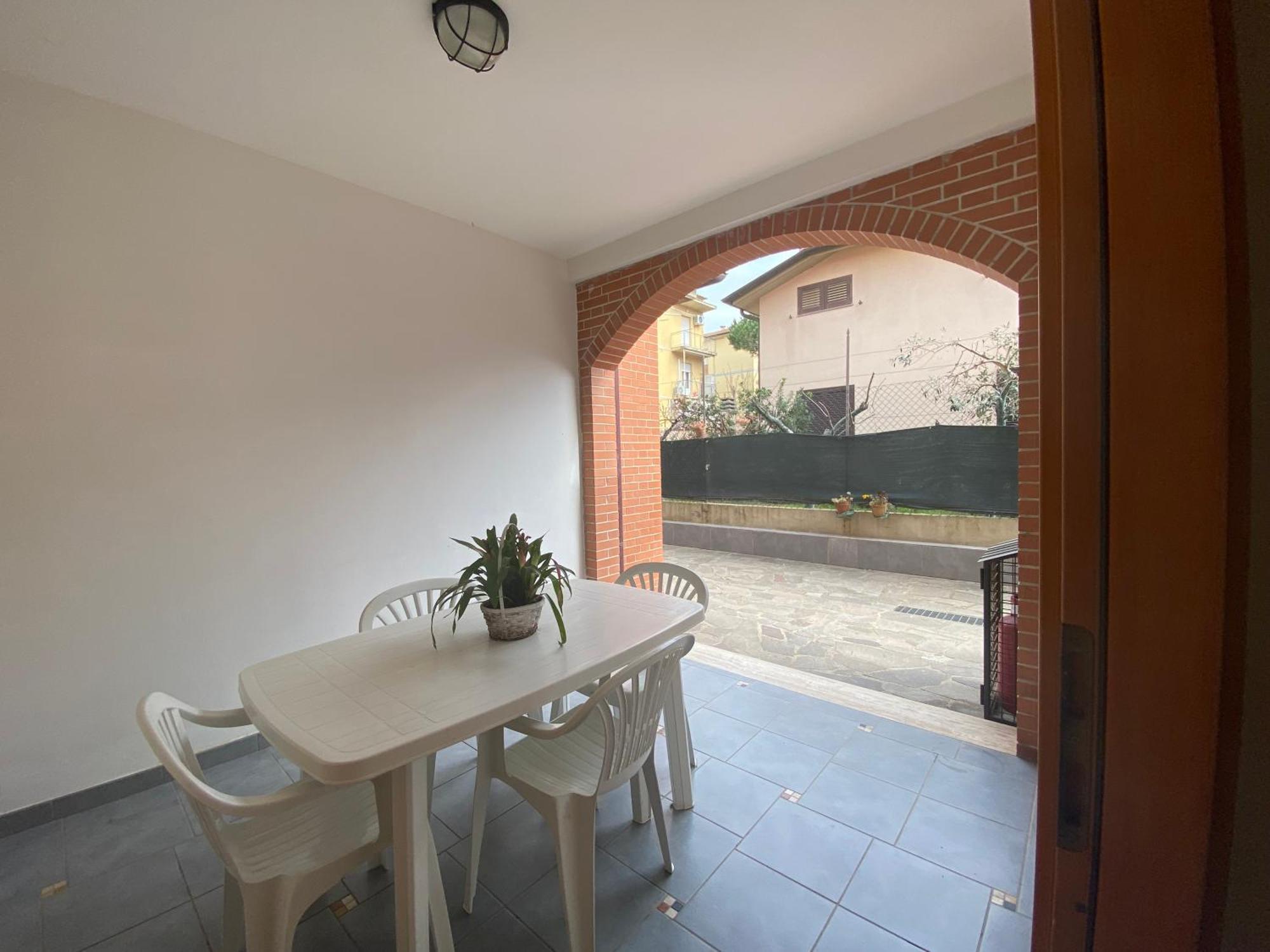 I Portici Appartamenti Marina di Grosseto Exterior foto