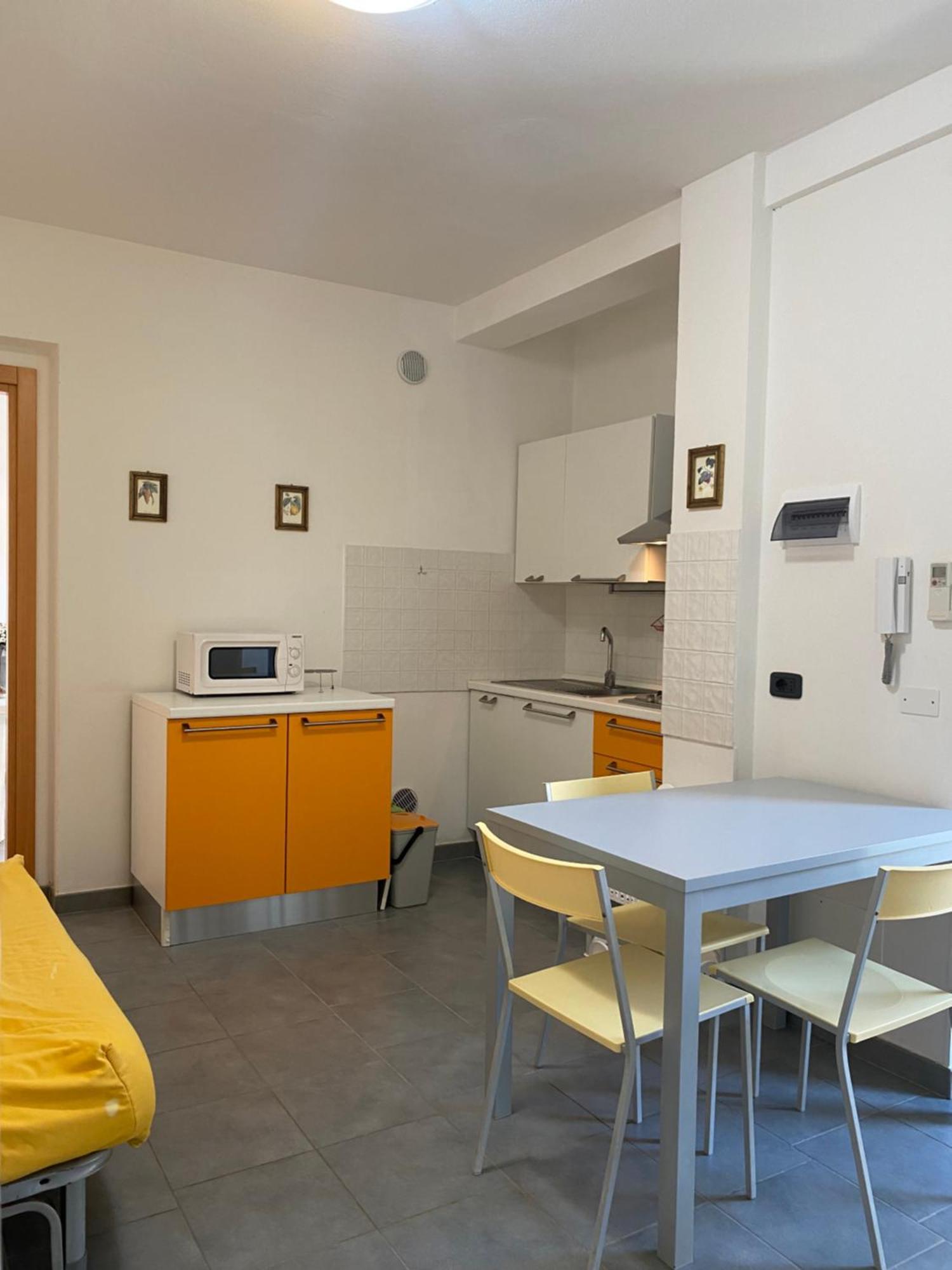 I Portici Appartamenti Marina di Grosseto Exterior foto